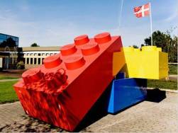 Lego gặp hạn