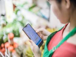Chợ chung cư online đủ tôm cá, rau củ ngày giãn cách, ship trong nháy mắt, tiền chuyển khoản