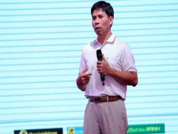 “Nhiều người đang ăn hết của để dành và một số đã đến cả tình huống ai cho gì ăn nấy”