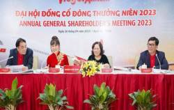 Vietjet mua sỉ, bán theo giá thị trường, thu tiền thật, không phải “game tài chính”