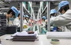 Ngành sản xuất linh kiện smartphone hết thời, các nhà cung ứng thiết bị điện tử cho xe điện lên ngôi