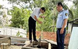 Phát hiện doanh nghiệp bán hàng nghìn lít xăng giả