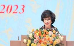“Hãy cho doanh nhân nữ vườn hoa hồng ở cuối con đường”