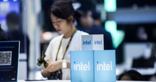 Intel ‘đánh mất hợp đồng chip 30 tỷ USD vào tay AMD’