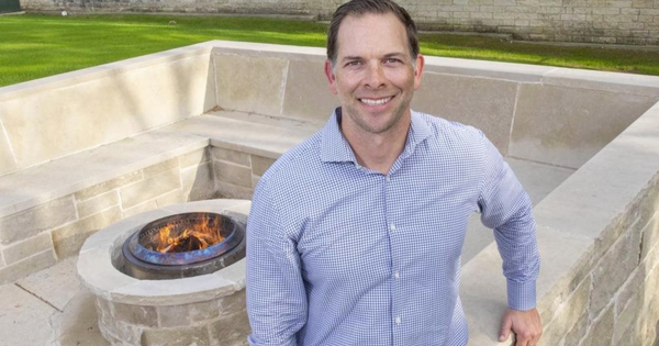 ‘Phát minh’ lại lửa, 2 anh em tạo ra đế chế bếp không khói trị giá 100 triệu USD